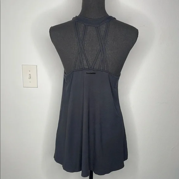 DONNA KARAN Women's Black Sleeveless Top - Picture 1 of 11